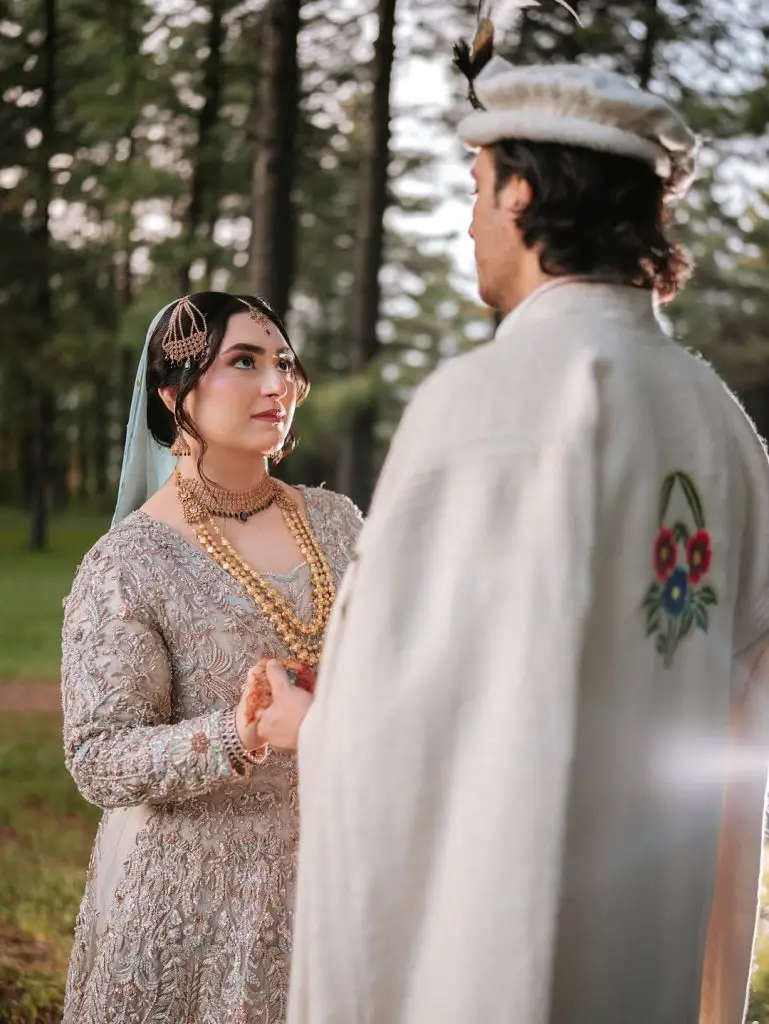 حسن رحیم اور نور ایچ ڈی نِکا کی تصاویر