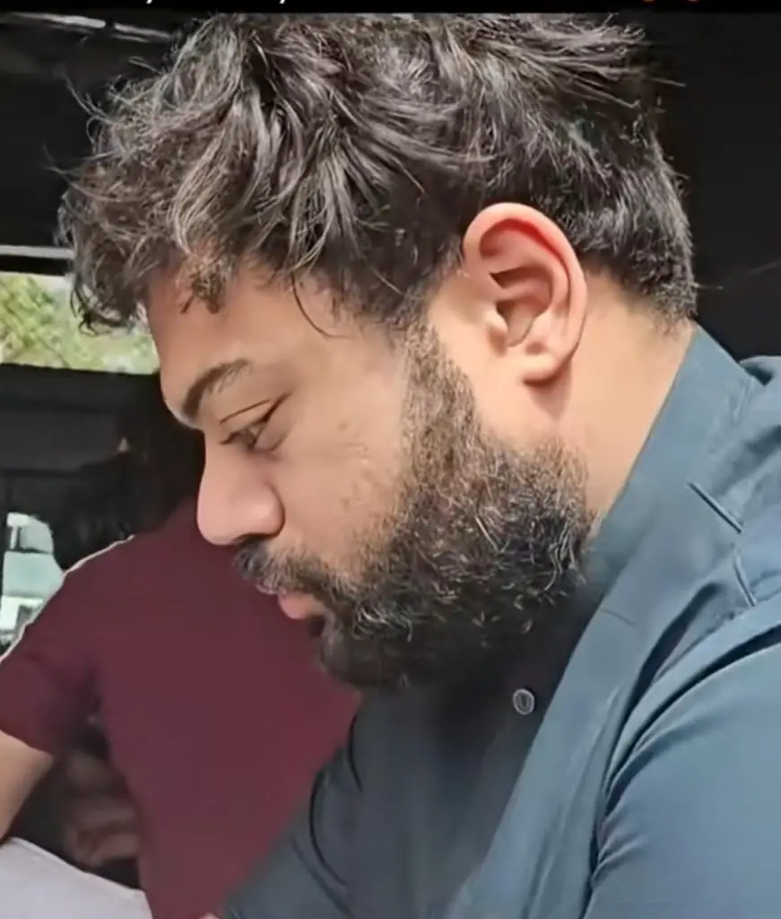 نیٹیزین کے مابین ہتھکڑیوں کے ساتھ ڈکی بھائی نئے ویڈیوز