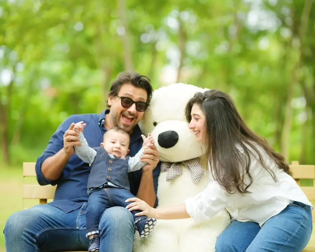 مارییام نفیس بیٹا ییسا کا چھ ماہ کا جشن