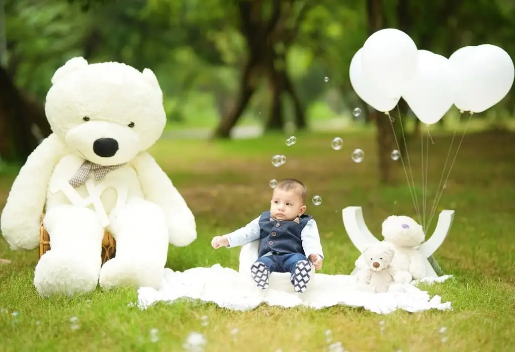 مارییام نفیس بیٹا ییسا کا چھ ماہ کا جشن