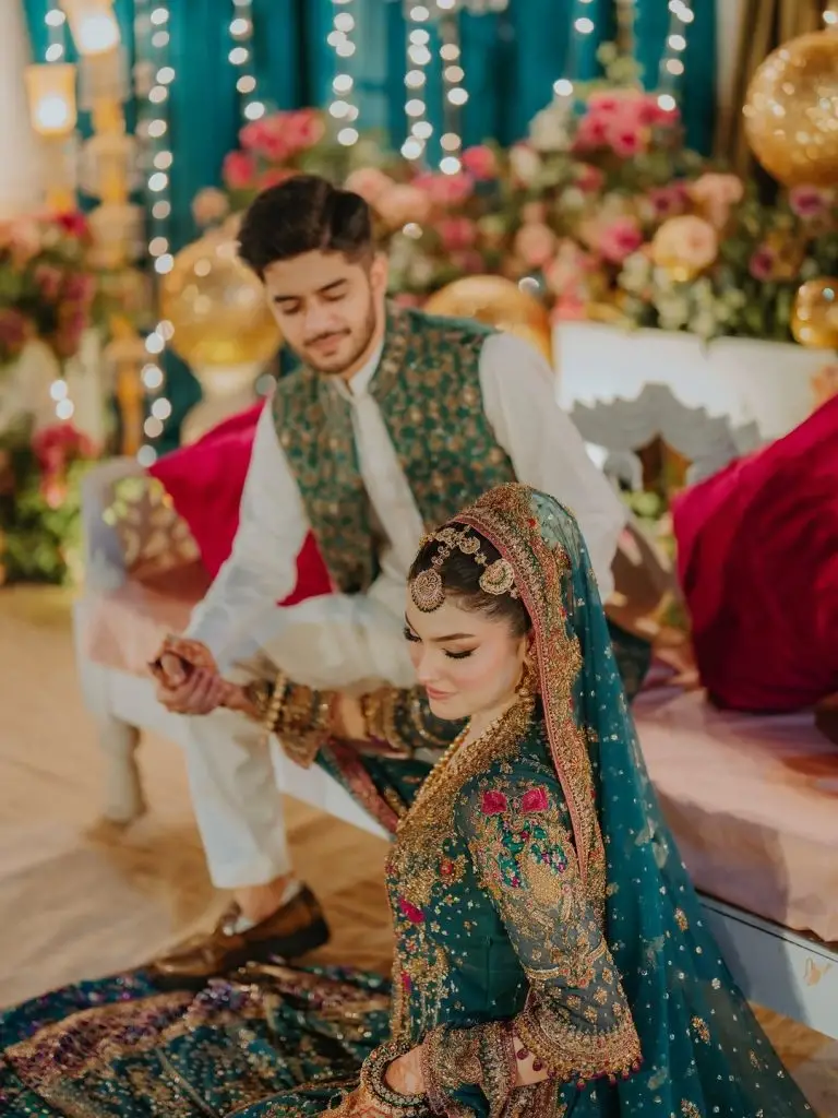 مرب علی بھائی سنگیت کی تصاویر