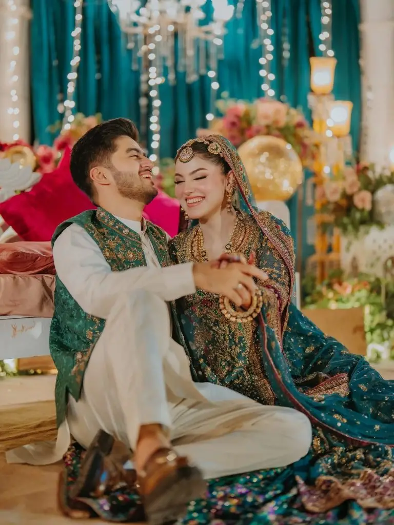 مرب علی بھائی سنگیت کی تصاویر