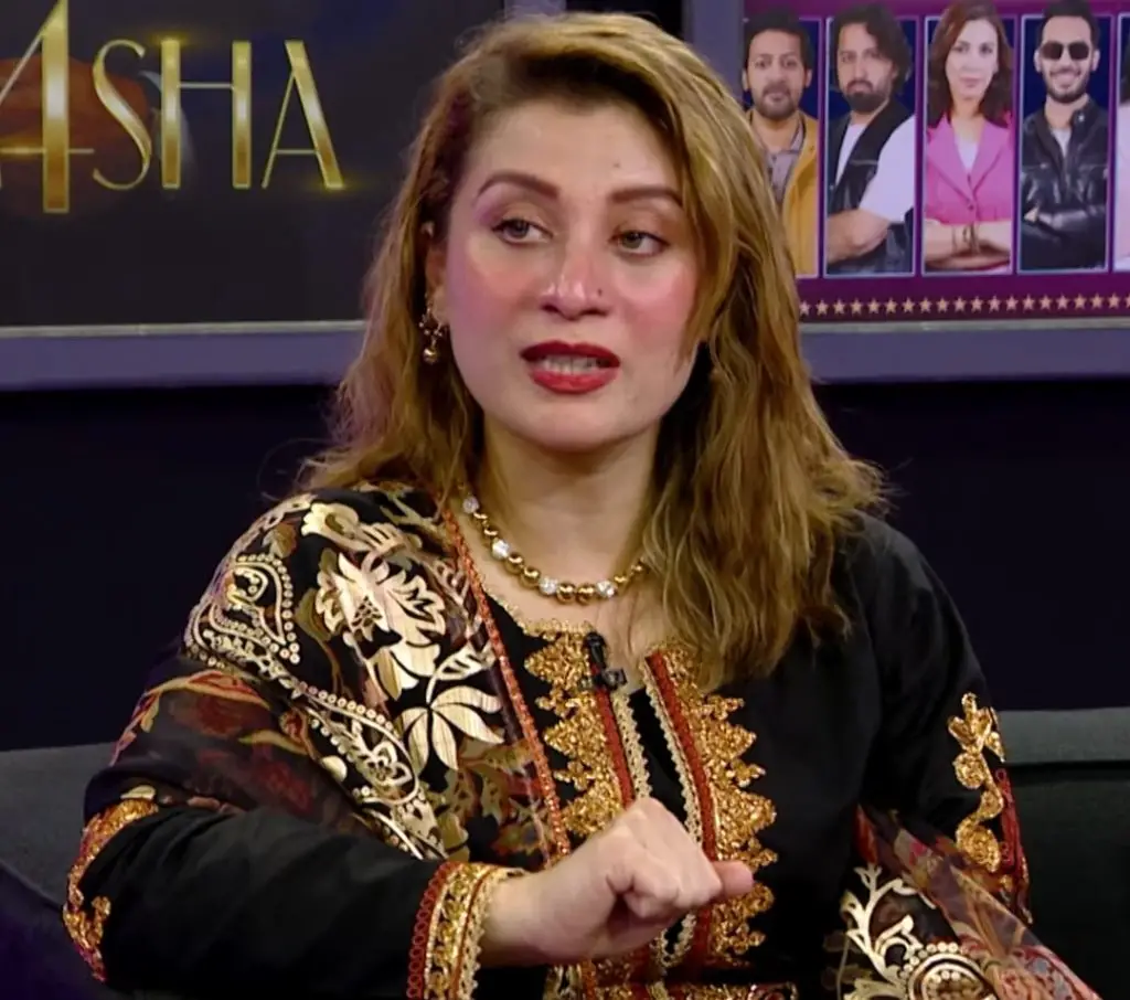 سارہ عمیر نے طلاق کا اعلان کیا