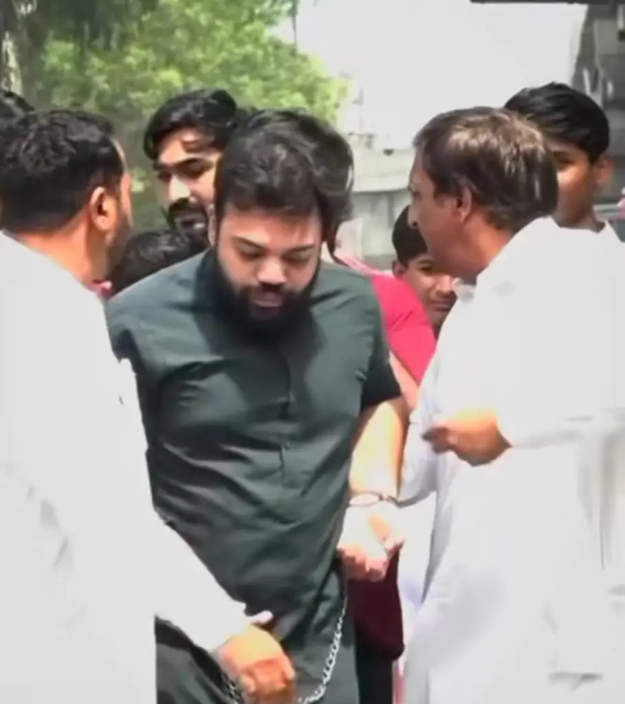 نیٹیزین کے مابین ہتھکڑیوں کے ساتھ ڈکی بھائی نئے ویڈیوز