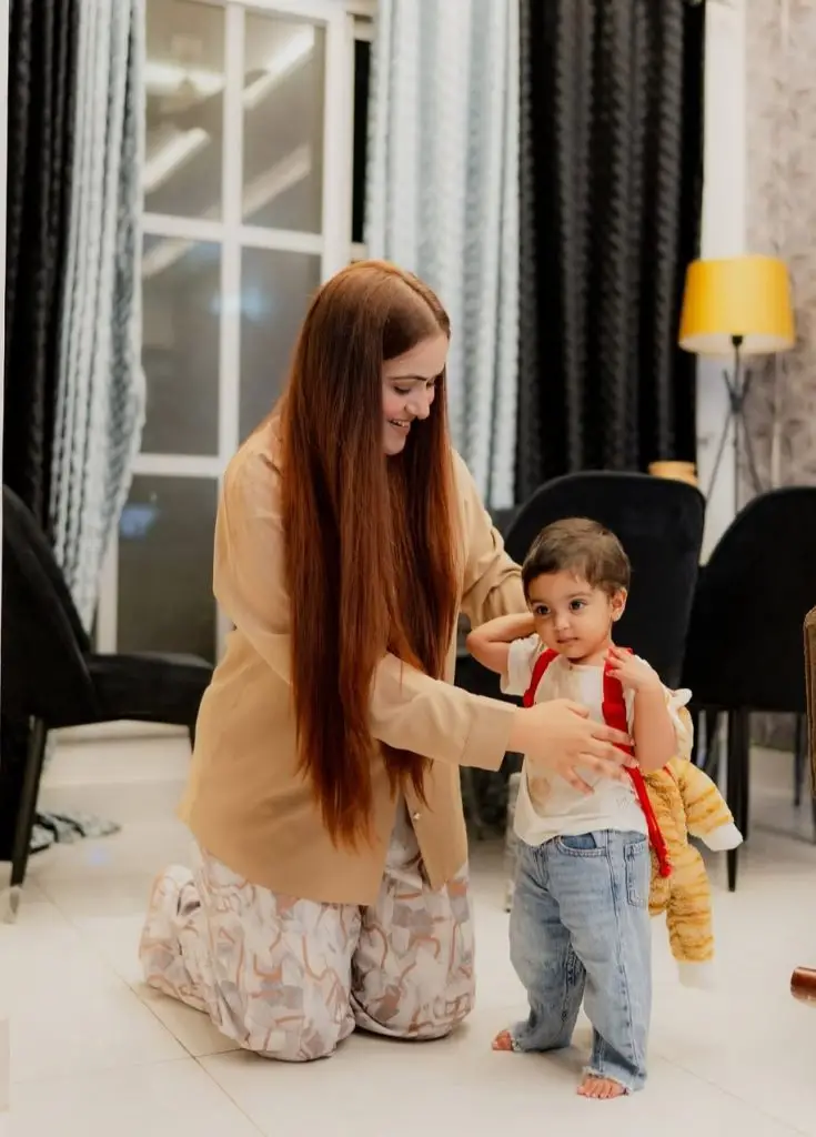 سہار حیات نے طلاق کا اعلان کیا