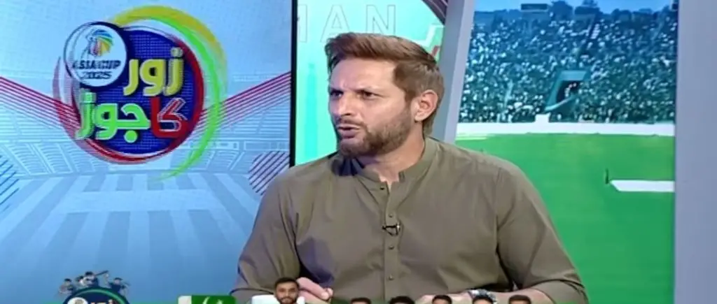 شاہد آفریدی نے ہندوستانی میڈیا کو روسٹ کیا