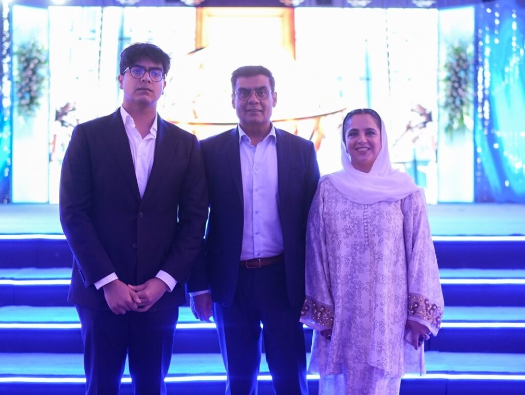 ایری ڈیجیٹل نے 25 سال منایا جس میں احمد شاہ نے شرکت کی