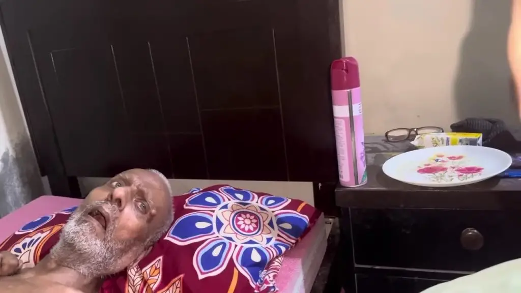 بیٹیاں فلم فادر کی موت کے لئے فیملی ولوگ