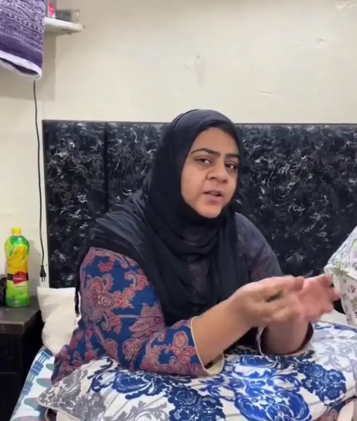 بیٹیاں جنہوں نے باپ کی موت کو فلمایا وہ اپنا دفاع کرتے ہیں