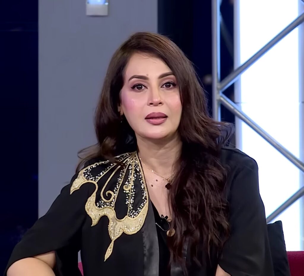 فرح سدیہ نے پہلی محبت کو یاد کرتے ہوئے آنسوؤں میں توڑ دیا