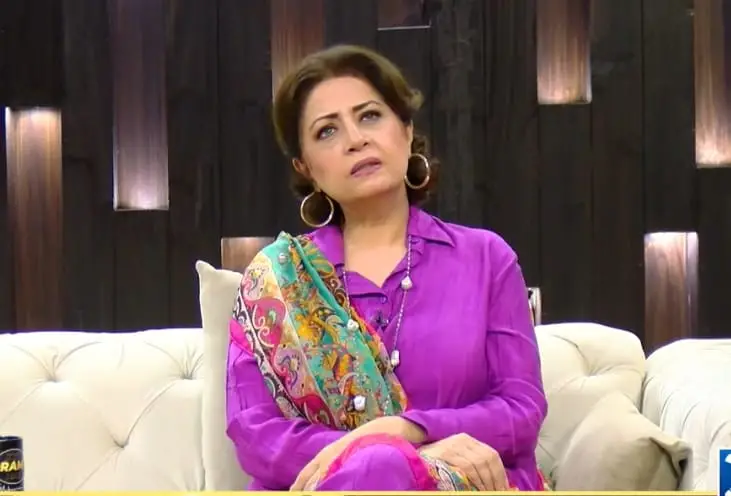 کم کیلیبر ڈرامہ جائزوں پر واجاہت راؤف اسکولوں کی اداکارہ