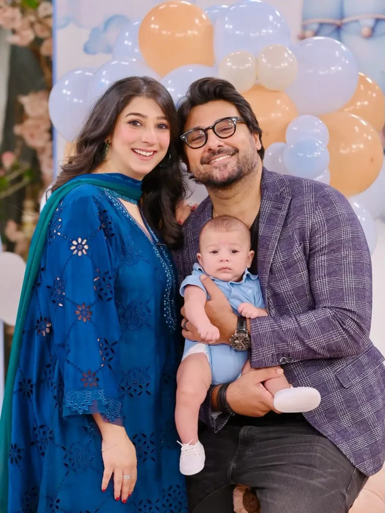 مارییام نفیس بیٹا ییسا کا چھ ماہ کا جشن