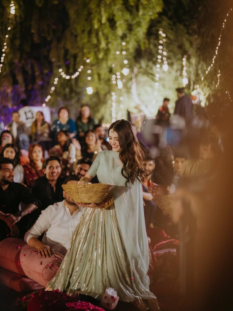 میرب علی ایچ ڈی بھائی کے قوالی سے کلکس کرتے ہیں