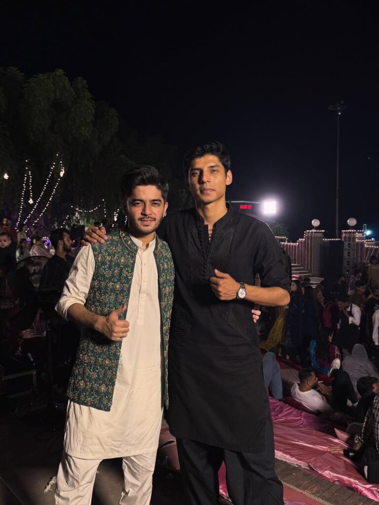 میرب علی ایچ ڈی بھائی کے قوالی سے کلکس کرتے ہیں