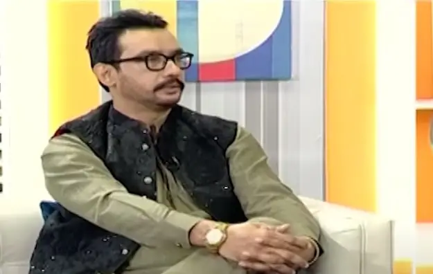 اوزما حسن اور سقیب سومر کے مبہم تبصرے مومینا اقبال کے خلاف