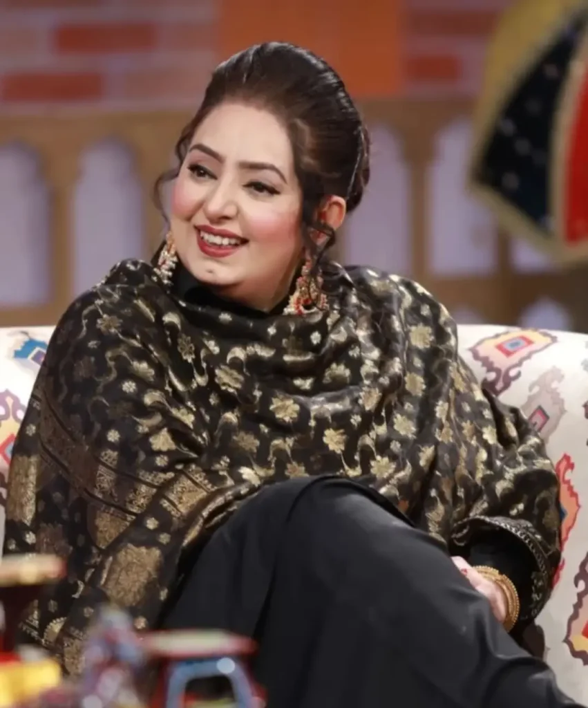 بشرا انصاری کے بارے میں اپنے ریمارکس کے بارے میں روبی انوم کی وضاحت