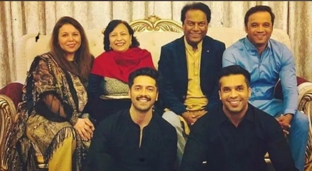 ان کی گرم جوشی اور محبت کے بارے میں فہد مصطفیٰ کے والد