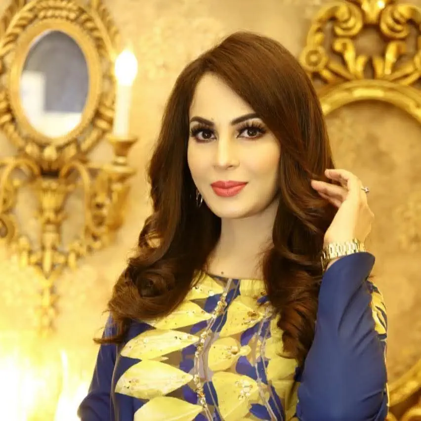 شادی اور اعتماد کرنے والے مردوں کے بعد پہلی محبت پر فرح سادیا آٹو ڈرافٹ