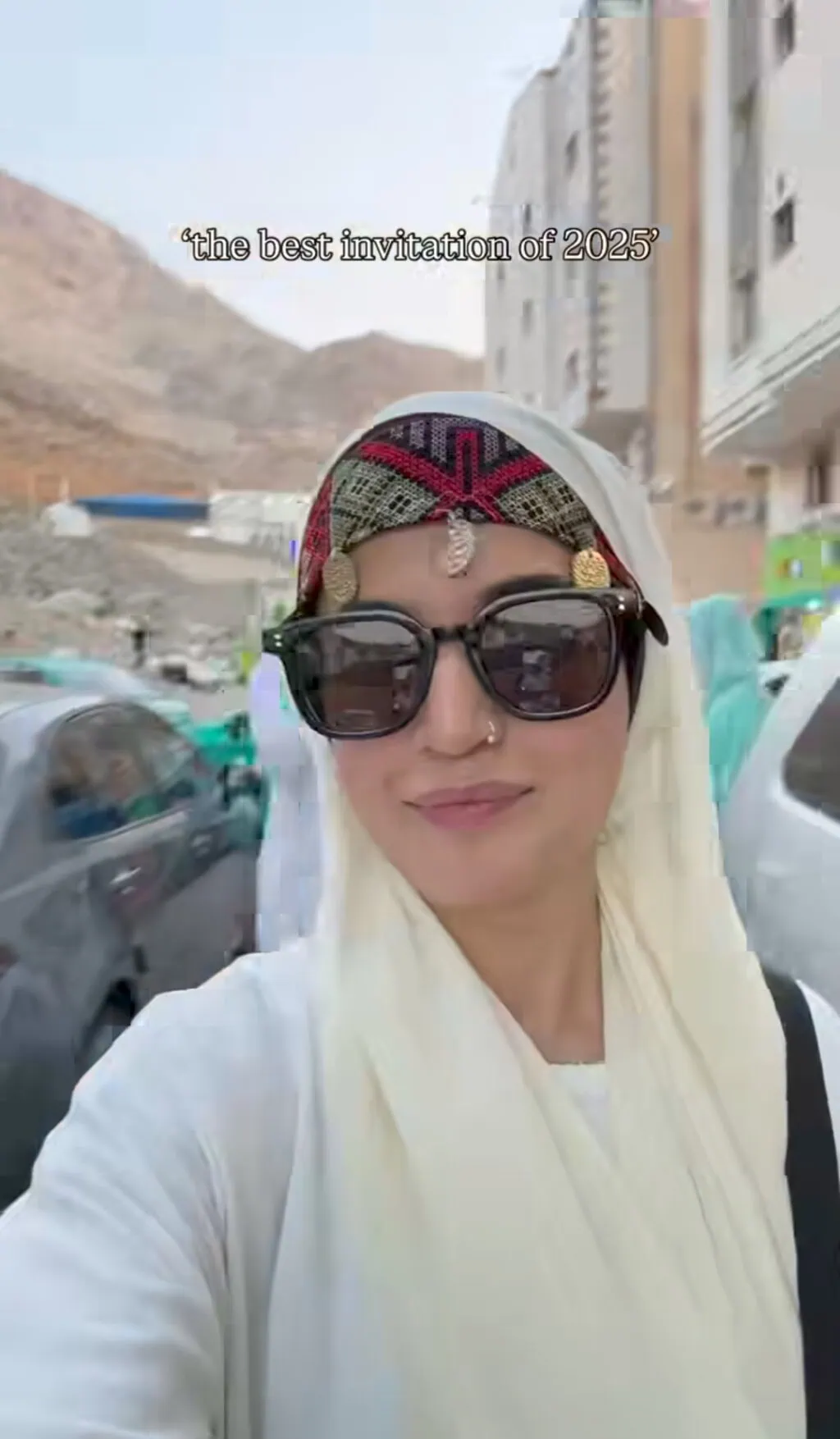 ہیرا خان اور ارسلان خان عمرہ پرفارم کرتے ہیں
