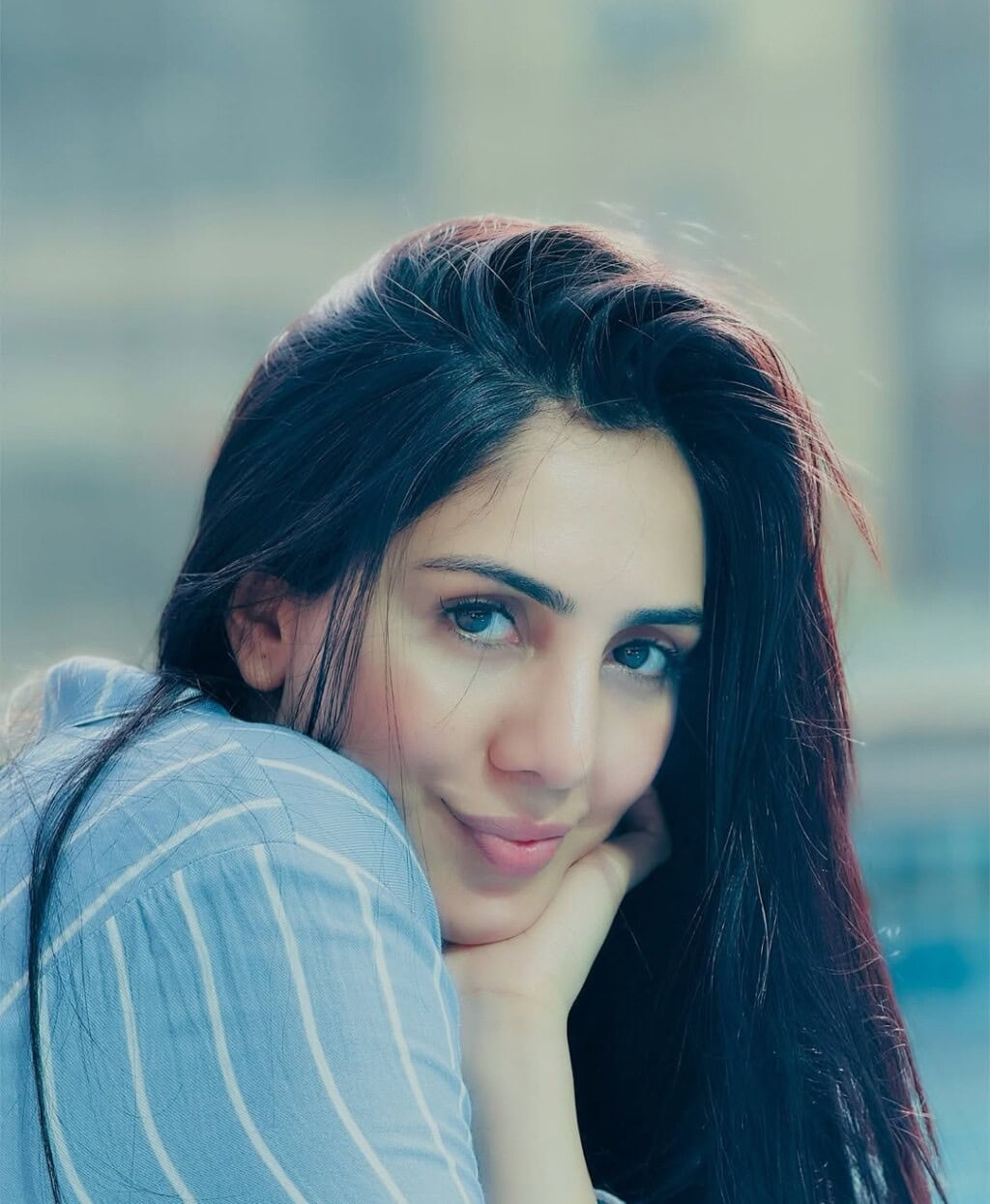 تماشا 4 مدمقابل کانوال فاروق سیف علی خان کے ساتھ اس کے تعلقات کے بارے میں