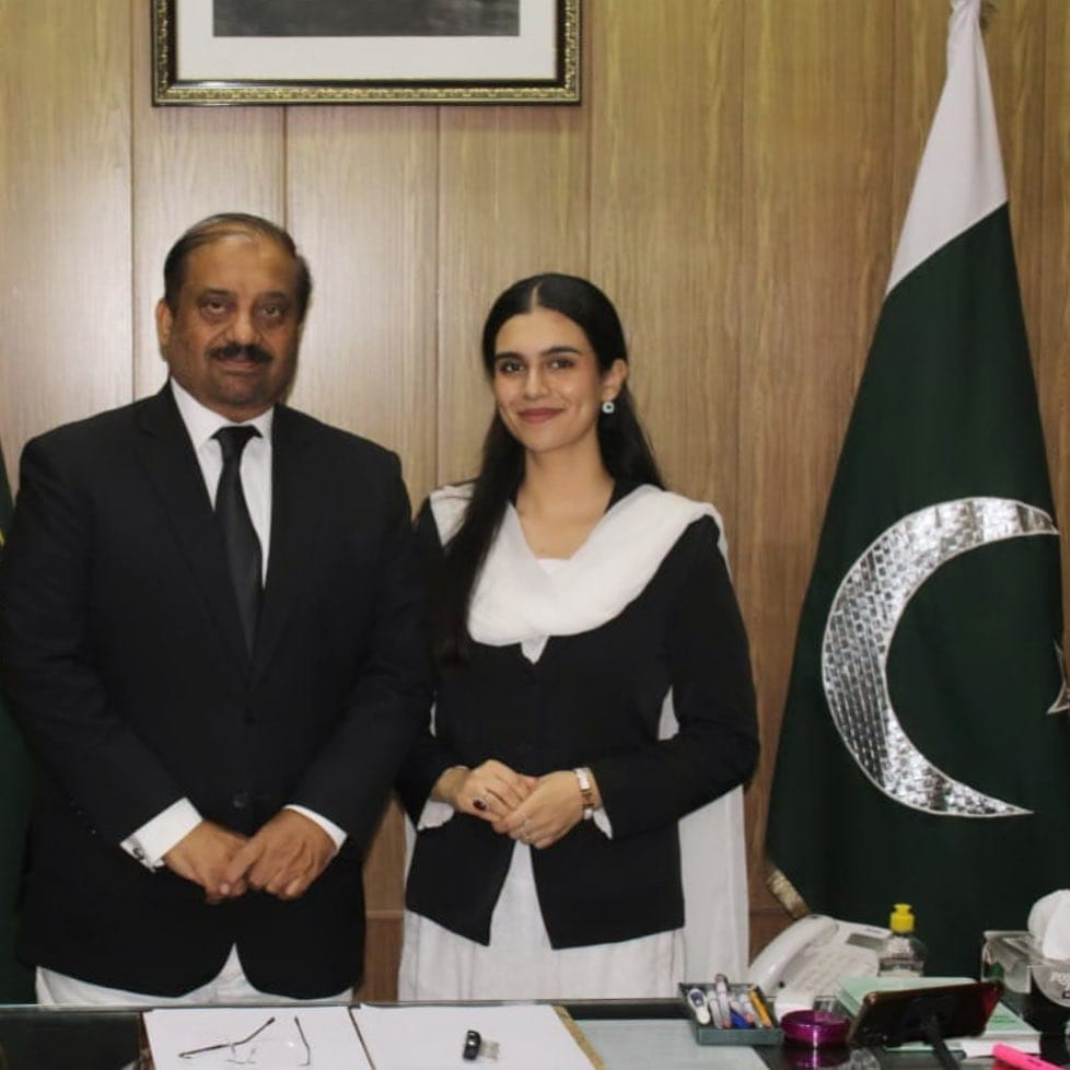 جو سانوال یار پیا سے لبنا ہے