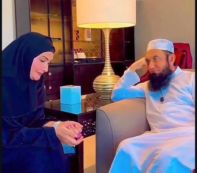 مولانا طارق جمیل کی حالیہ ویڈیو کے ساتھ نرگس کا سامنا ہے