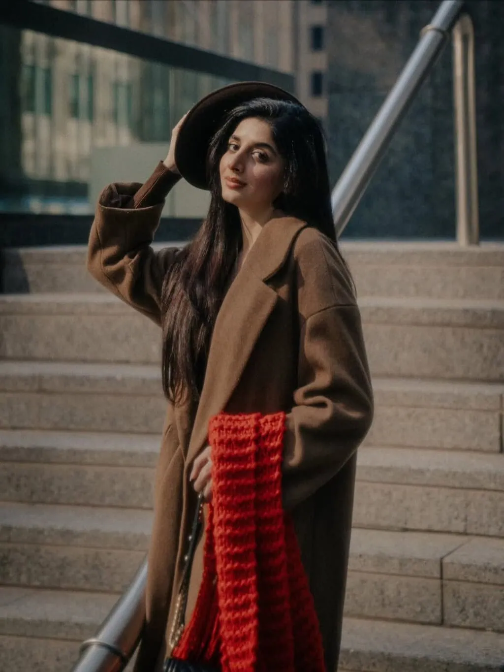 کینیڈا سے ماورا ہاکین کی سہاگ رات کی تصاویر