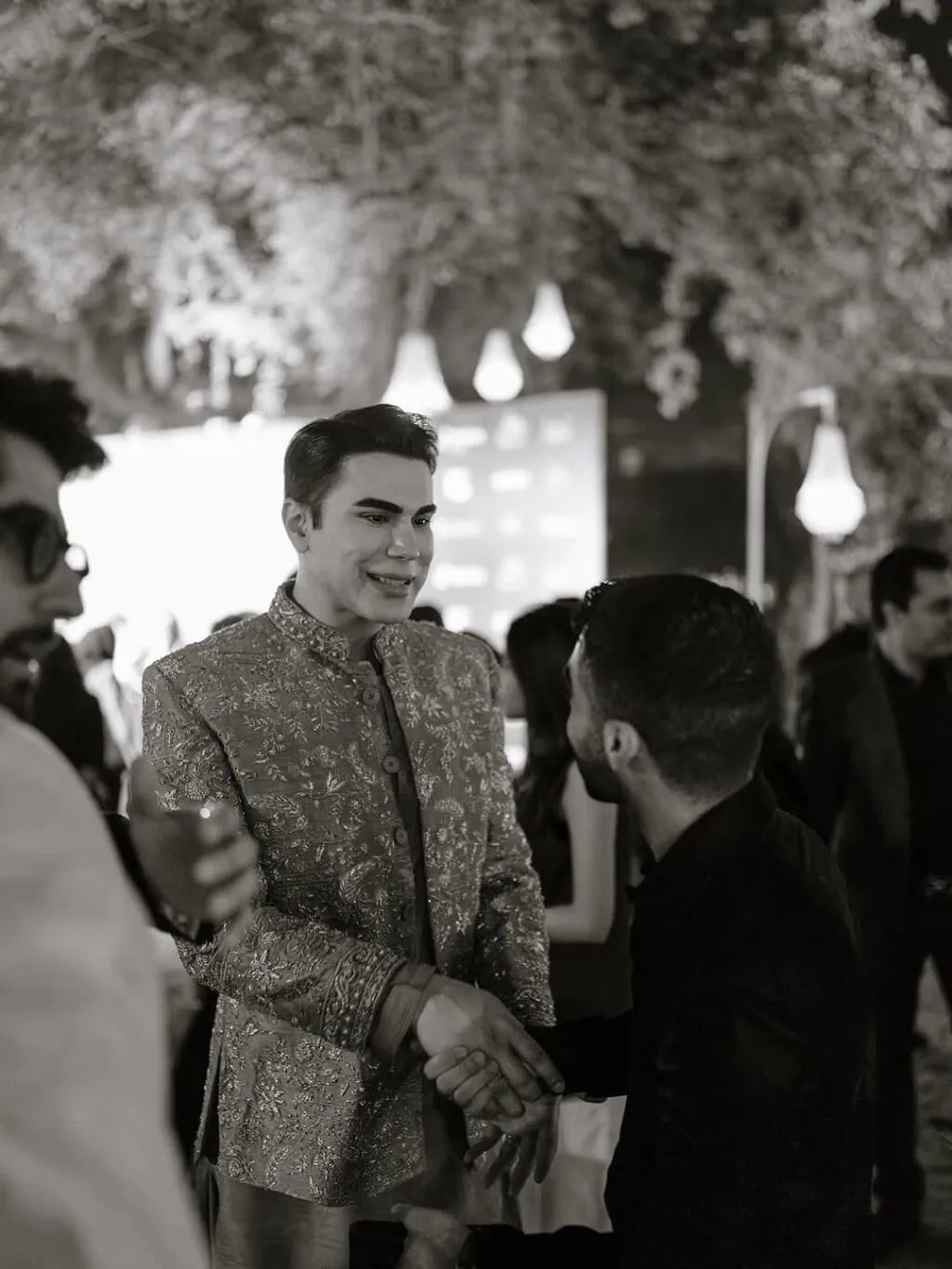 نیلوفر کے پروموشنل ایونٹ کی تصاویر جس کی میزبانی فواد اور مہیرا نے کی ہے نیلوفر کے پروموشنل ایونٹ کی تصاویر جس کی میزبانی فواد اور مہیرا نے کی ہے
