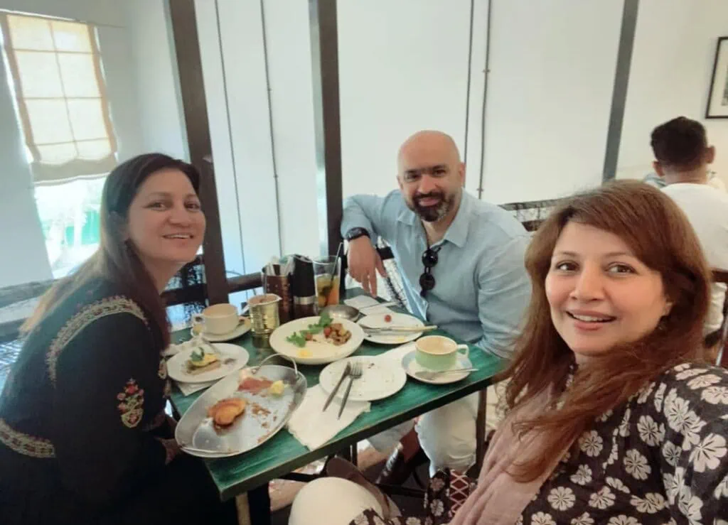 کون جما تقیسیم سے نڈرت آپا ہے