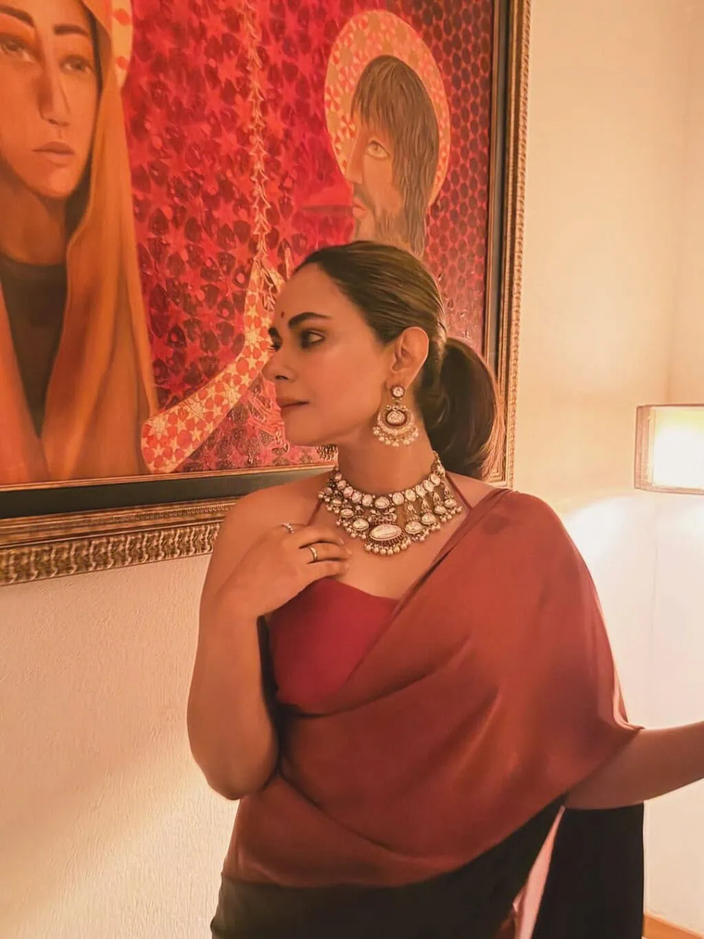 امر خان کی دیوالی پر بہت زیادہ تنقید نظر آتی ہے امر خان کی دیوالی پر بہت زیادہ تنقید نظر آتی ہے