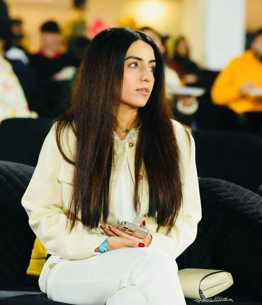 اداکارہ عمارہ چودھری نے عماد وسیم کی گرل فرینڈ پر حملہ کیا
