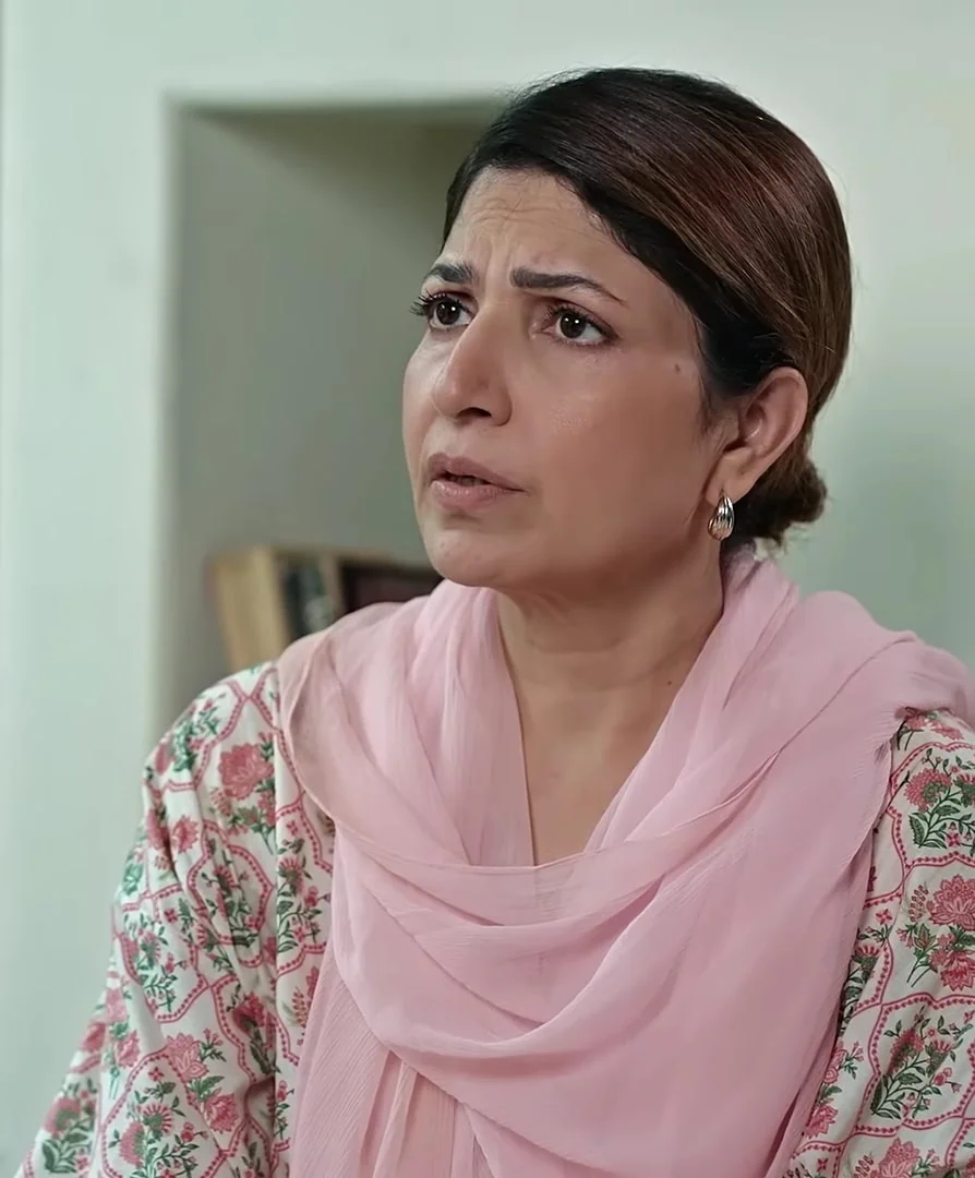 میری باہوین - قانون کی حمل اور کرینج مواد میں والدہ بحث و مباحثے میں مبتلا ہیں میری باہوین - قانون کی حمل اور کرینج مواد میں والدہ بحث و مباحثے میں مبتلا ہیں