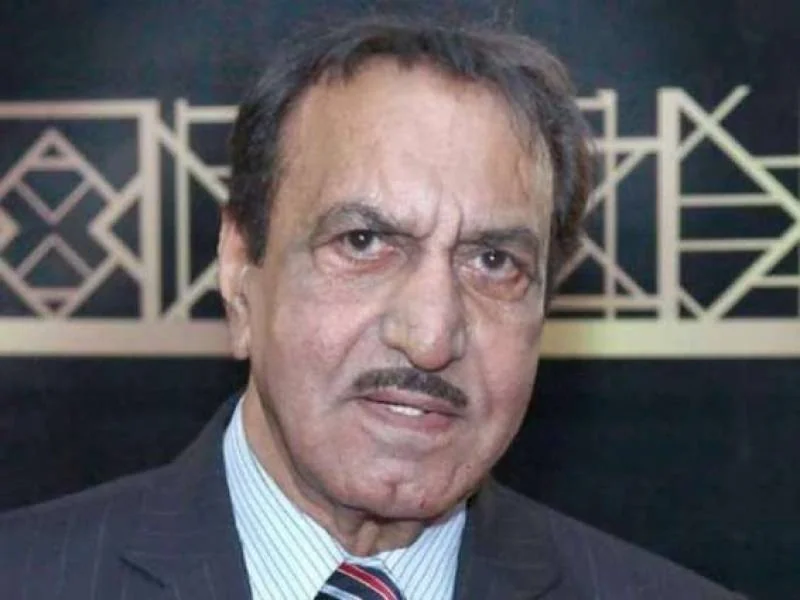 مصطفی قریشی حادثے کے بعد میڈیا سے بات کرتے ہیں