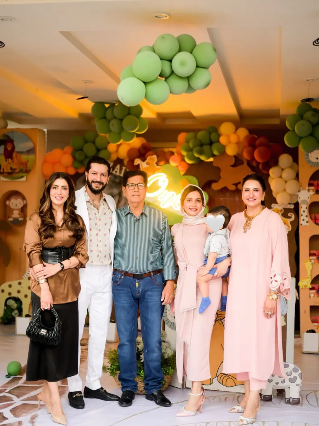 زہریلا عادت سبا فیصل عمر بڑھنے کو روکنے کے لئے چھوڑ گئی