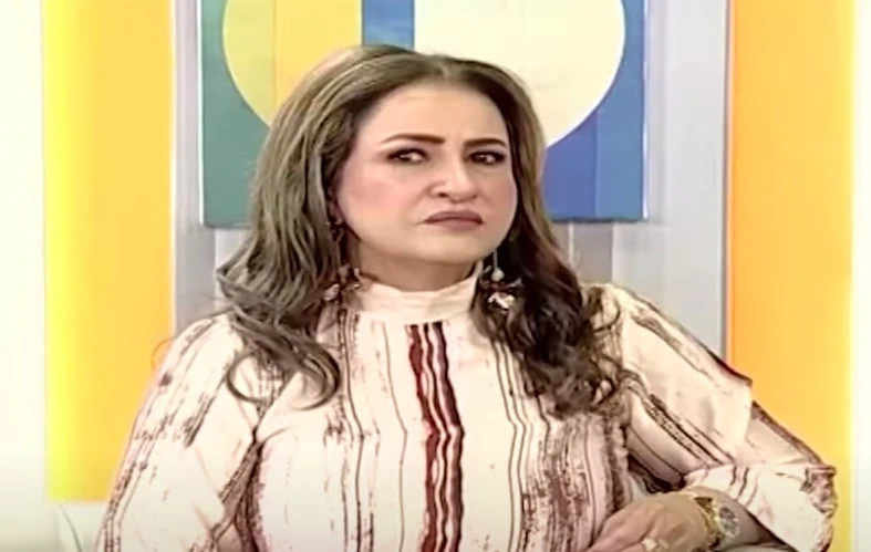 زہریلا عادت سبا فیصل عمر بڑھنے کو روکنے کے لئے چھوڑ گئی