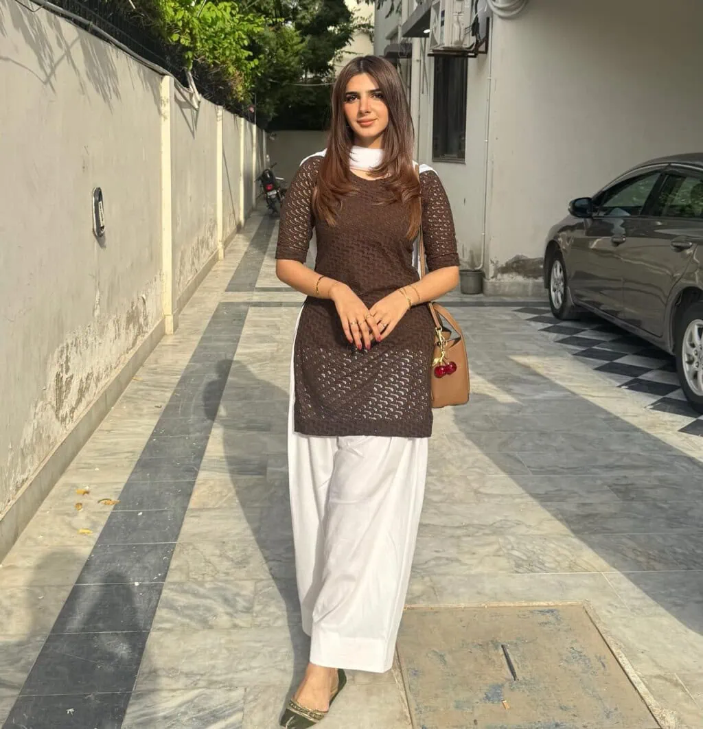 وینیزا ستار لوگوں سے افسردگی کے دوران دوائی نہ لینے کا مطالبہ کرتی ہے وینیزا ستار لوگوں سے افسردگی کے دوران دوائی نہ لینے کا مطالبہ کرتی ہے