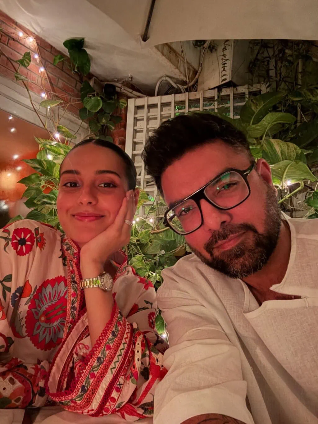 پاکستانی مشہور شخصیات نے مردوں کی چار شادیوں کا مقابلہ کیا پاکستانی مشہور شخصیات نے مردوں کی چار شادیوں کا مقابلہ کیا