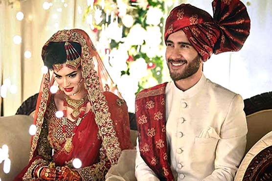 فیروز خان اس کے بارے میں کھلتا ہے جو اس کے اور سیدا الیزا کے مابین ہوا تھا