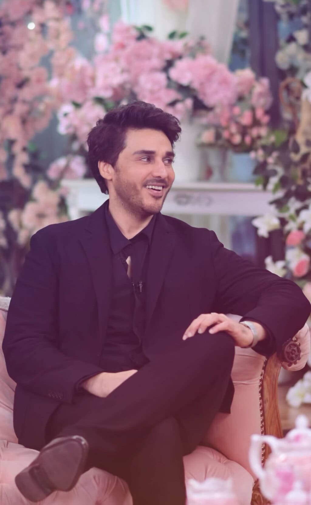 بیوی کو تیار کرنے اور تعلقات میں حفظان صحت کو برقرار رکھنے کے بارے میں احسن خان