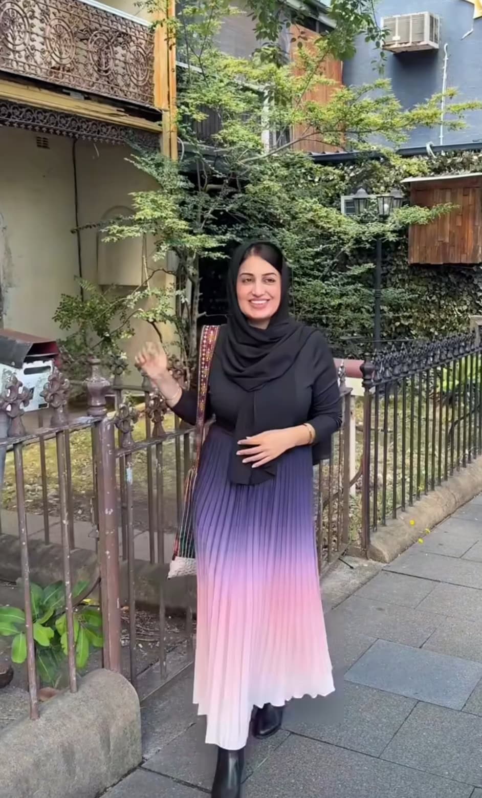 آسٹریلیا میں فرح آئکرر سولو ٹرپ نے بحث و مباحثہ کیا