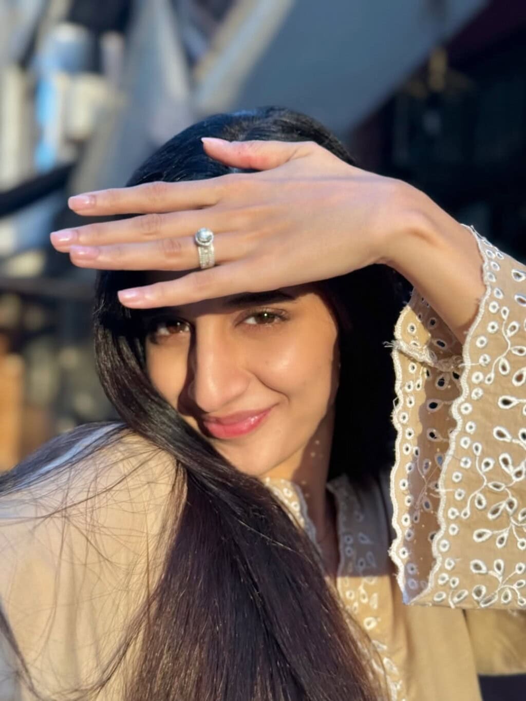 مورا ہاکین نے جما تقیسیم سے یادگار بی ٹی ایس شیئر کیے ہیں