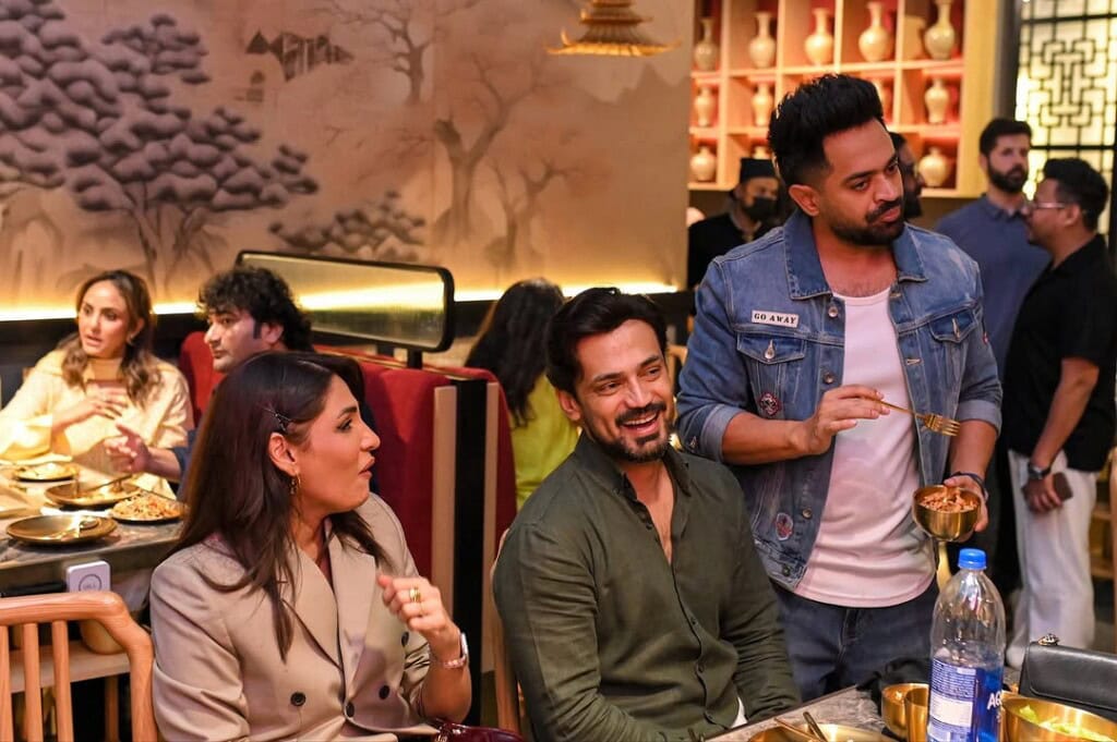 جنید خان اسٹار نے سالگرہ کا کھانا کھڑا کیا