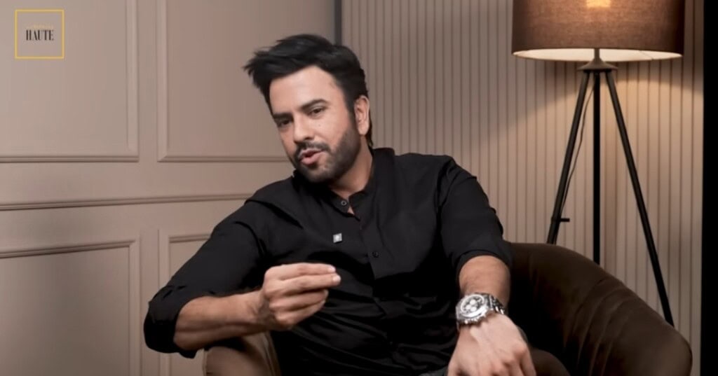 جنید خان نے روہت اور تعریفیں کیس نمبر 9 ڈائریکٹر کا دفاع کیا