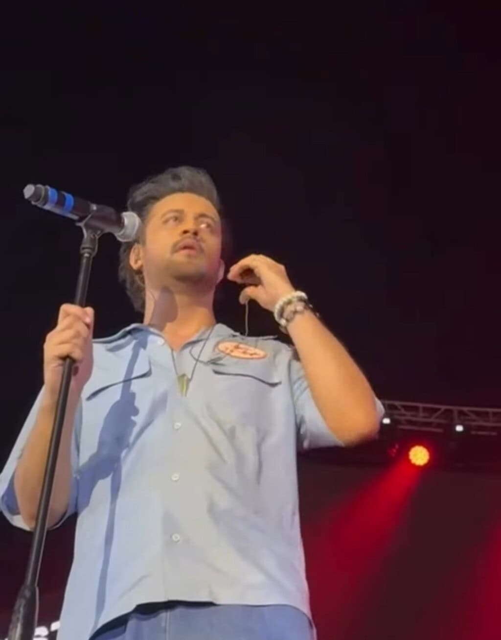 بدانتظامی کی وجہ سے کراچی کنسرٹ افراتفری کا شکار ہوگیا بدانتظامی کی وجہ سے کراچی کنسرٹ افراتفری کا شکار ہوگیا