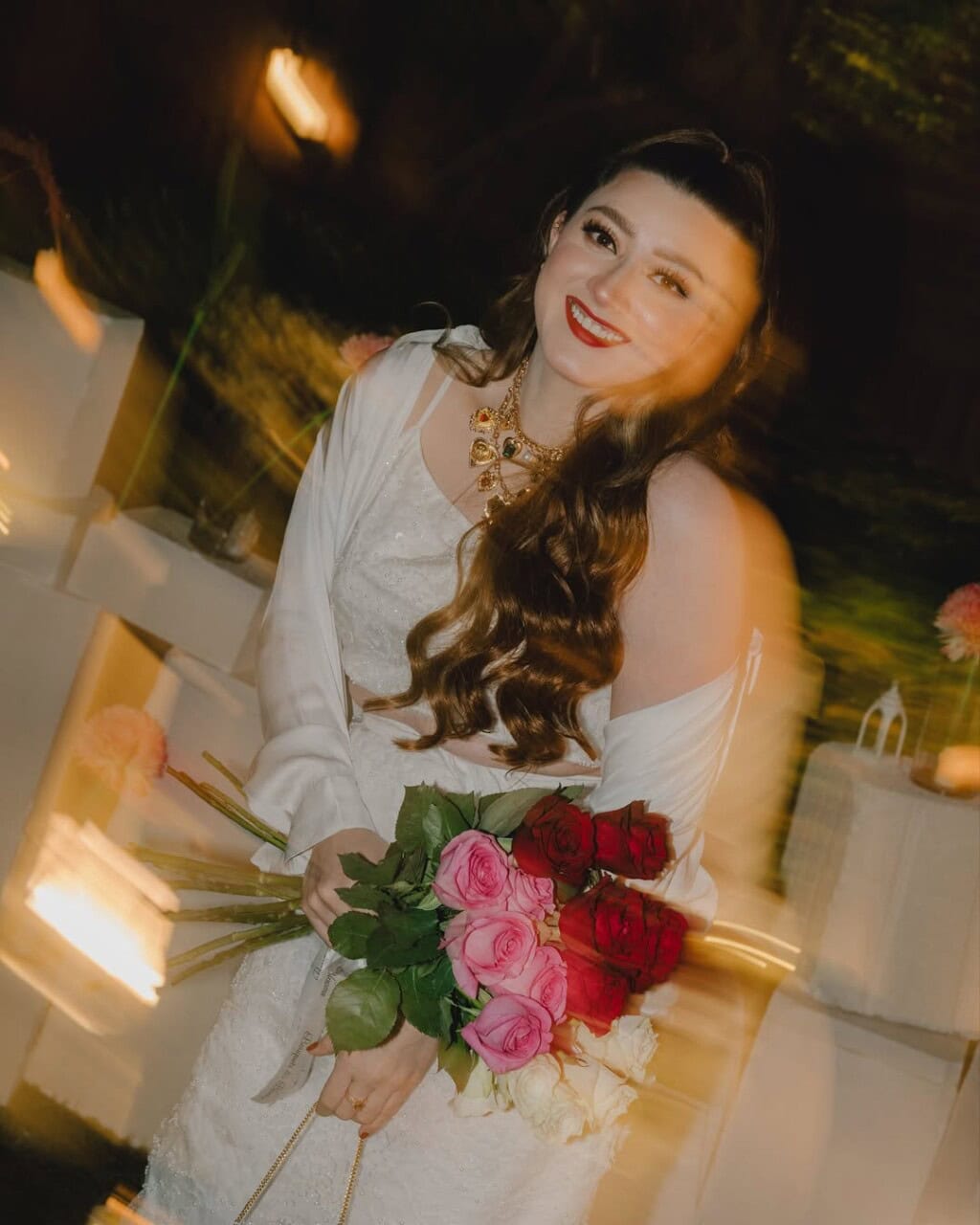 کیا مومینا اقبال مصروف ہے؟