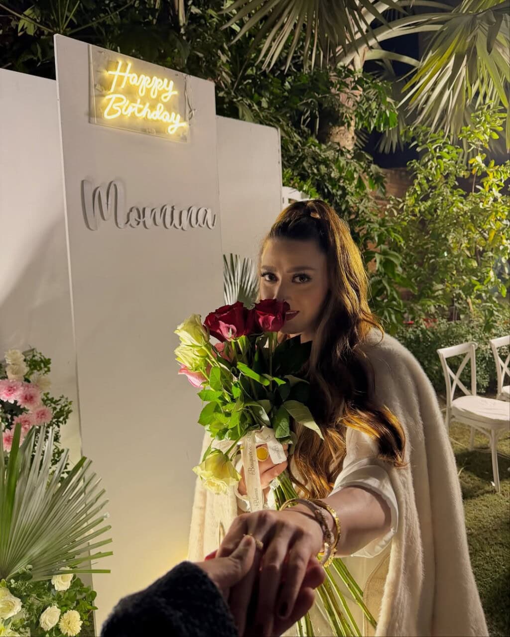 کیا مومینا اقبال مصروف ہے؟