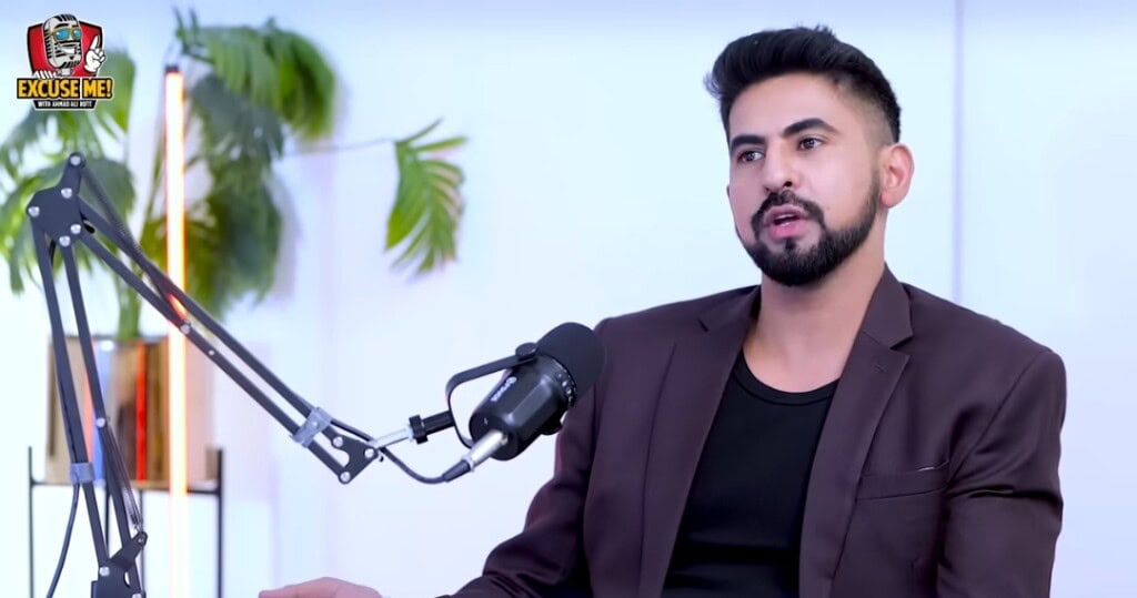 مکرم کالیم نے اداکاروں کو انکشاف کیا جو وہ کیا ڈرامہ ہے میں جج کی حیثیت سے چاہتے تھے مکرم کالیم نے اداکاروں کو انکشاف کیا جو وہ کیا ڈرامہ ہے میں جج کی حیثیت سے چاہتے تھے