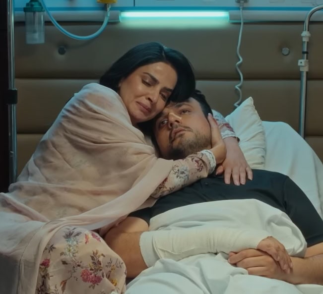 پامال قسط 12 - جرات مندانہ منظر کو بڑے پیمانے پر رد عمل کا سامنا کرنا پڑتا ہے پامال قسط 12 - جرات مندانہ منظر کو بڑے پیمانے پر رد عمل کا سامنا کرنا پڑتا ہے