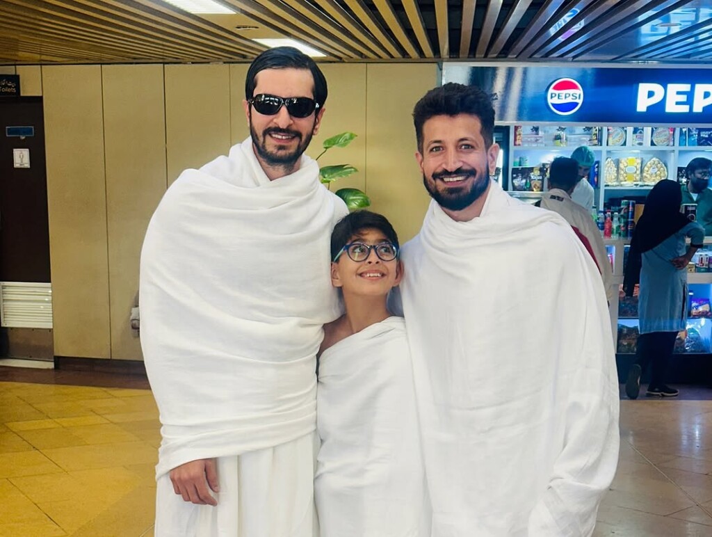 سبا فیصل نے بیٹے اور پوتے کے ساتھ عمرہ انجام دیا