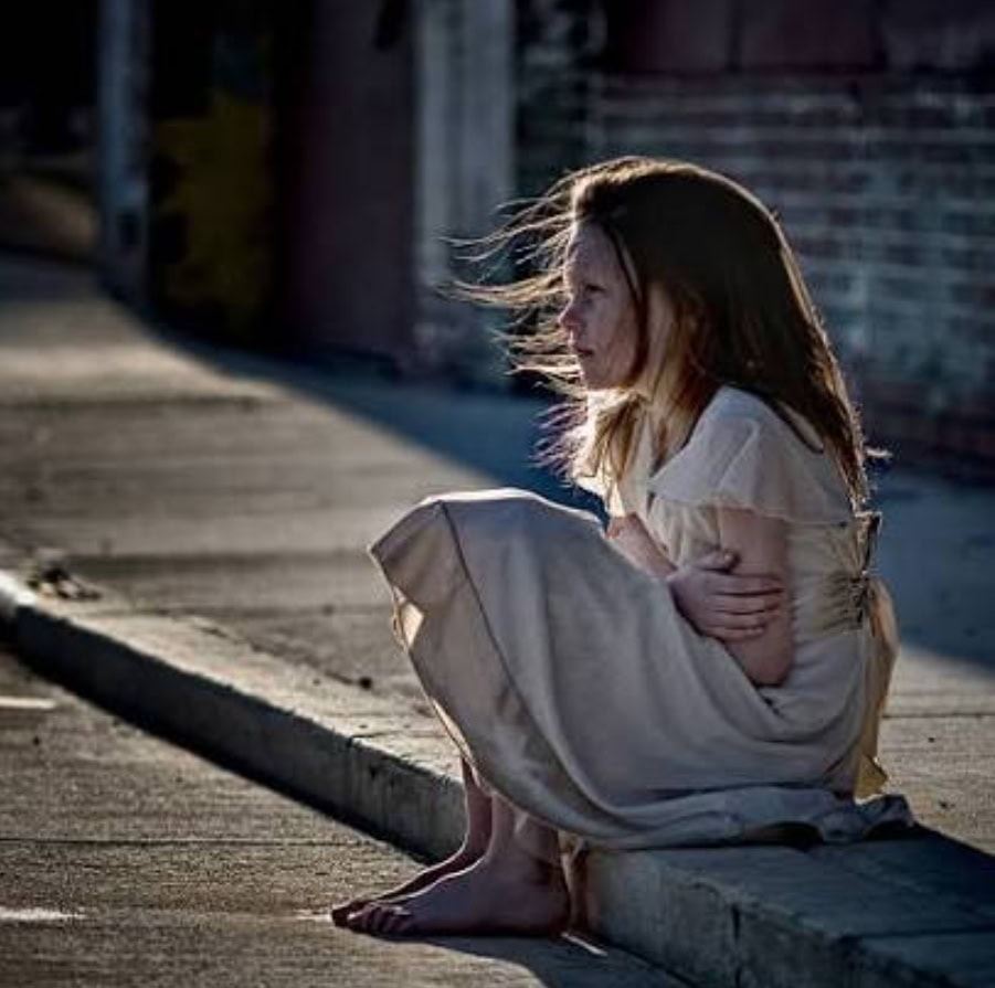 نمرا خان پیدائش کے وقت مطلوب نہ ہونے کے بارے میں کھلتا ہے